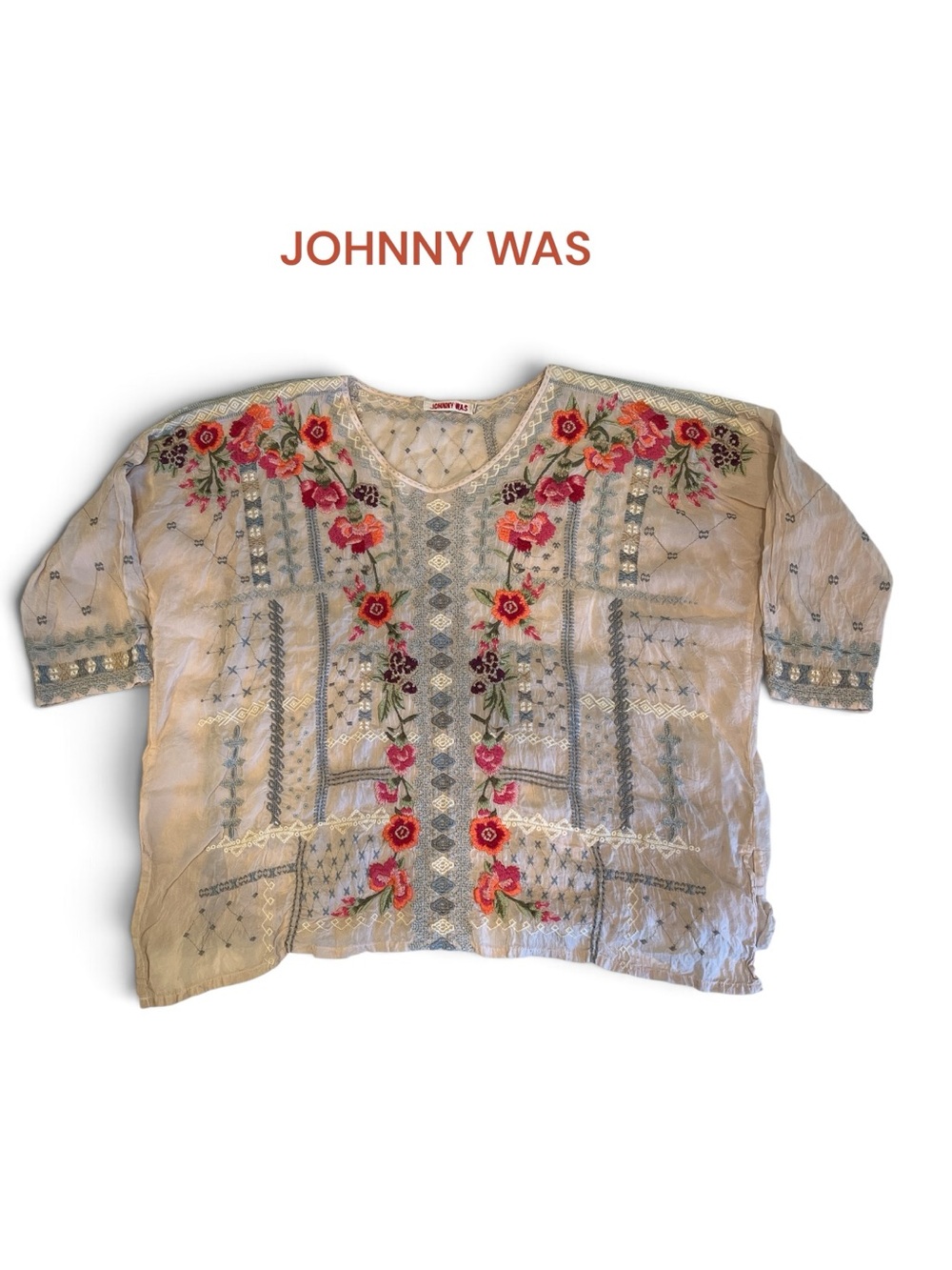 Johnny Was 3/4 Sleeve Cream Tunic with Multicolor Floral Embroidery. Size M. EUC
